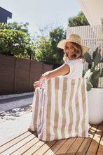 Load image into Gallery viewer, Beachbox Chair Cover