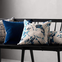 Load image into Gallery viewer, Etro Cushion