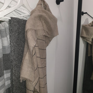 Thin Stripe Scarf