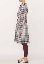 Load image into Gallery viewer, Tessellate Coat