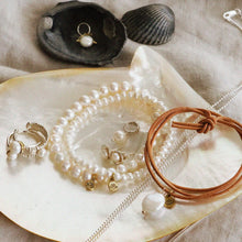 Load image into Gallery viewer, Pearl Energy Gems Bracelet