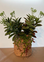 Load image into Gallery viewer, Rattan Style Basket Pot