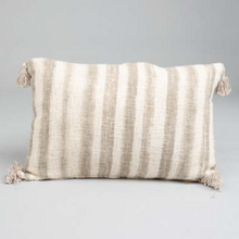 Load image into Gallery viewer, Niger Cushion