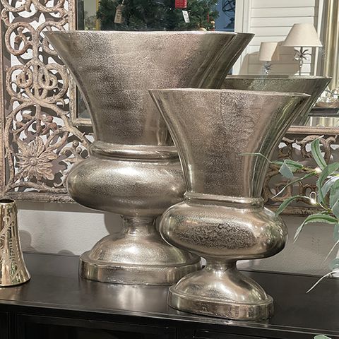 Flat Urn Base